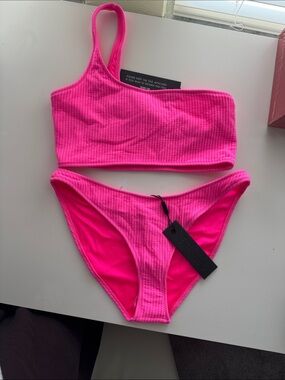 triangl swimwear One-Shoulder Ribbed Bikini Set - Hot Pink